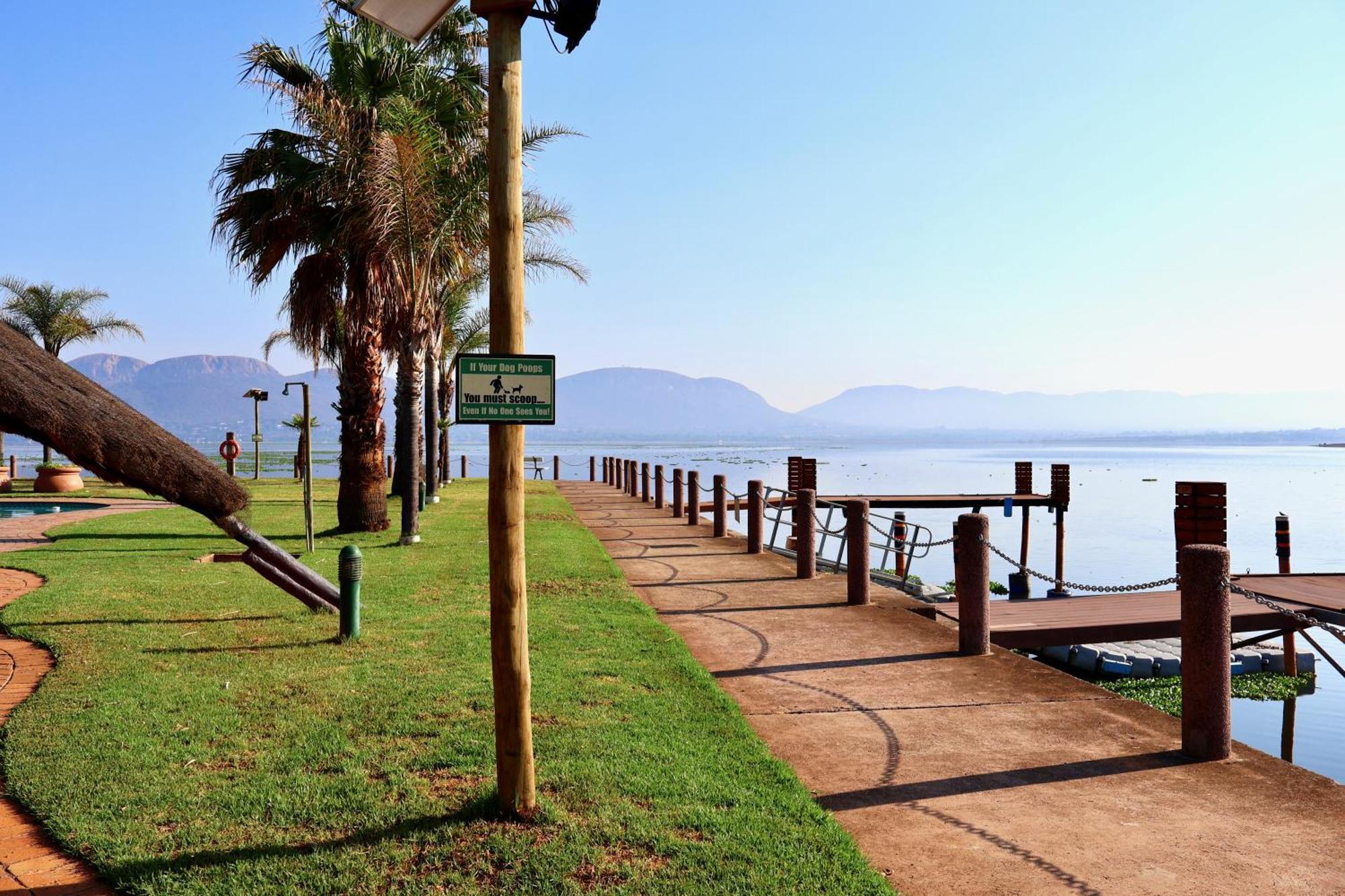 Hotel 37 On Eagles Hartbeespoort Exterior foto